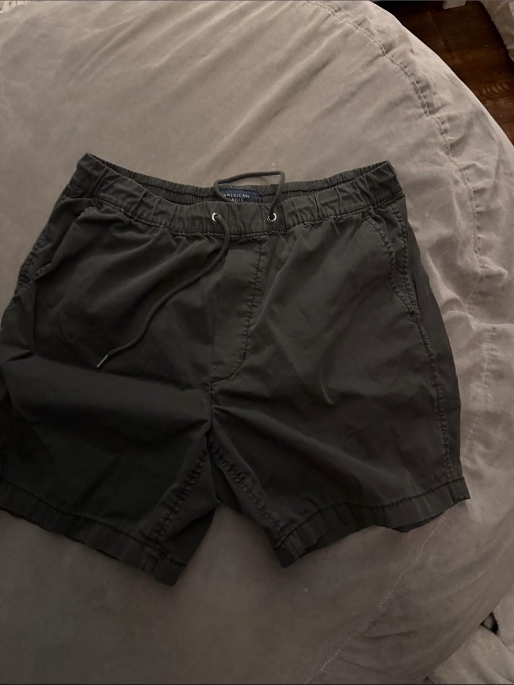 American Eagle Outfitters Men’s Charcoal Drawstring Athletic Shorts